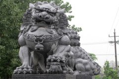 山門(mén)石雕獅子